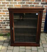 Early 20th century display bookcase H 104 cm L 84 cm