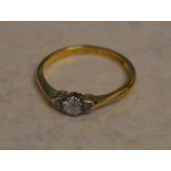 18ct gold diamond ring, total approx weight 2.