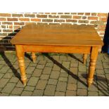 Victorian pine farmhouse kitchen table 122 cm x 90 cm