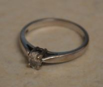 18ct white gold diamond solitaire ring, total approx weight 3g,