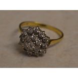 18ct gold diamond cluster ring, approx 1ct of diamonds total, approx weight 3.