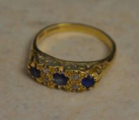 18ct gold sapphire and diamond ring, total approx weight 4.
