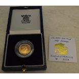 Royal Mint 1990 22ct gold proof half sovereign with case and COA
