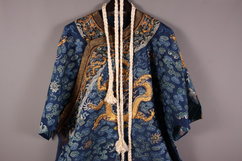 A Mandarin embroidered silk robe with dragons on a blue ground - Image 2 of 10