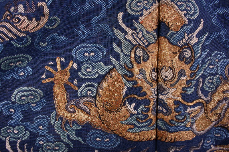 A Mandarin embroidered silk robe with dragons on a blue ground - Image 8 of 10