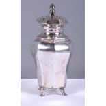 A George V silver octagonal pepperette, on four splay supports with pad feet, Roberts & Belk,