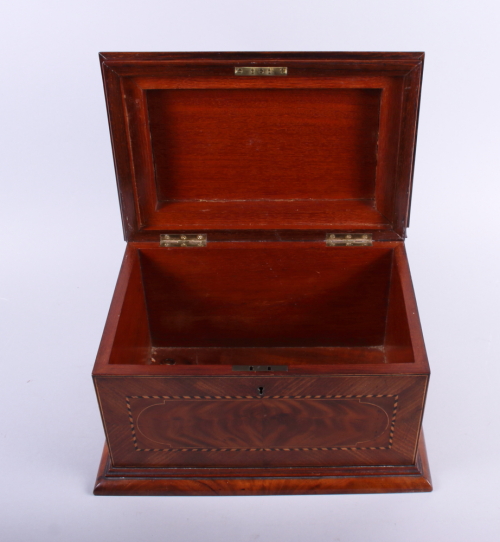 A 19th century floral marquetry two-handled work box, 13" wide - Bild 2 aus 5