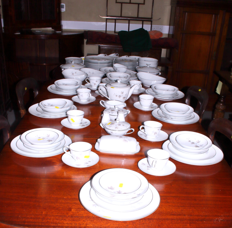 A Noritake "Howard" pattern combination service