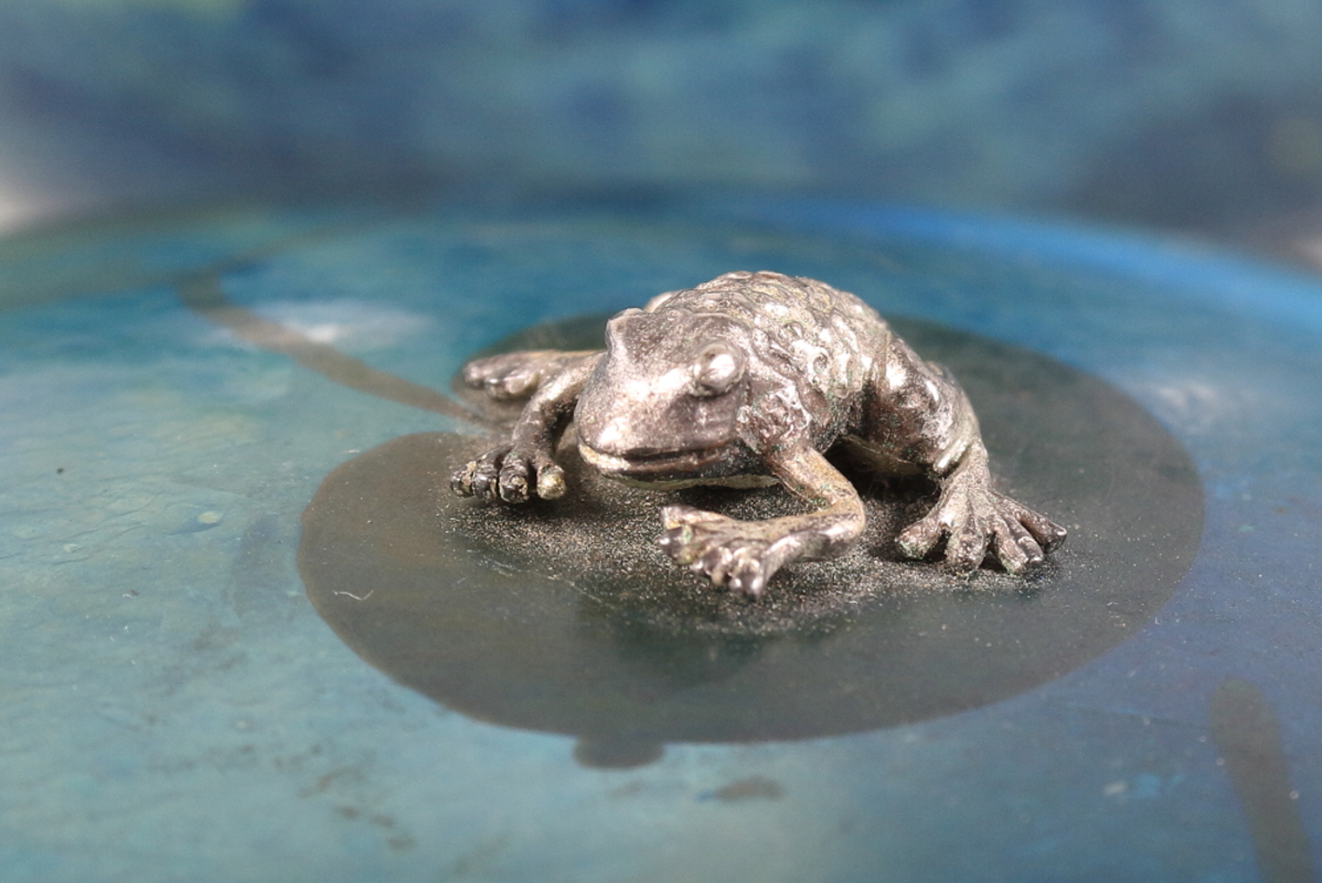 Two John Ditchfield Glasform paperweights, one decorated frog on a lily pad, and two other pieces of - Image 2 of 3