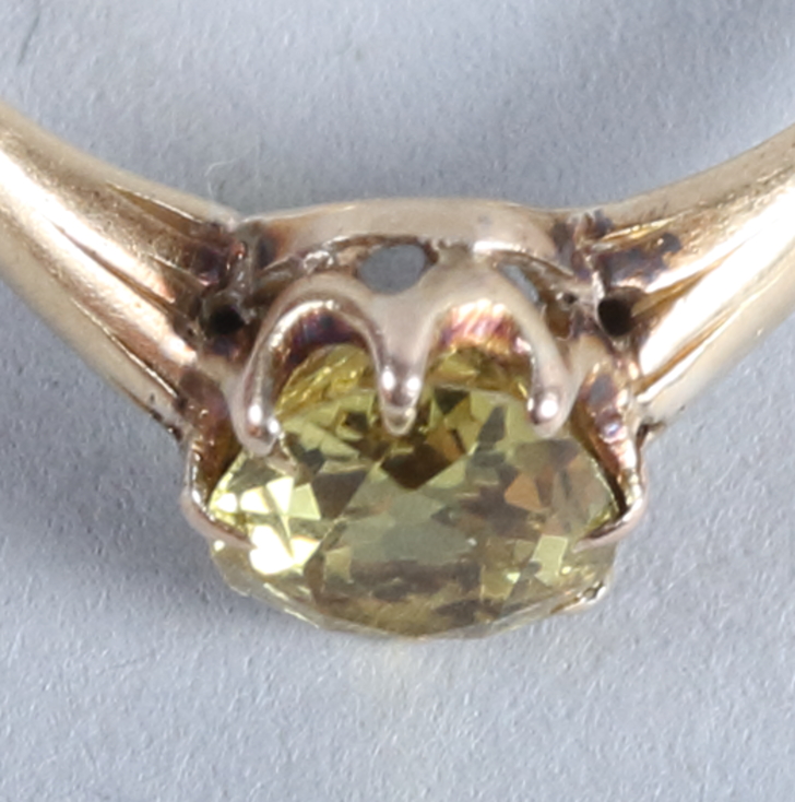 An 18ct gold ring set single pear-cut yellow sapphire, stone 1.15ct approx, 2.46g gross - Image 5 of 5