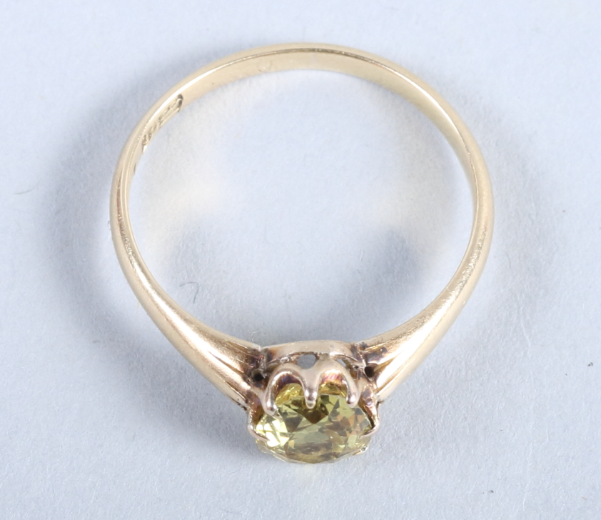 An 18ct gold ring set single pear-cut yellow sapphire, stone 1.15ct approx, 2.46g gross - Image 3 of 5
