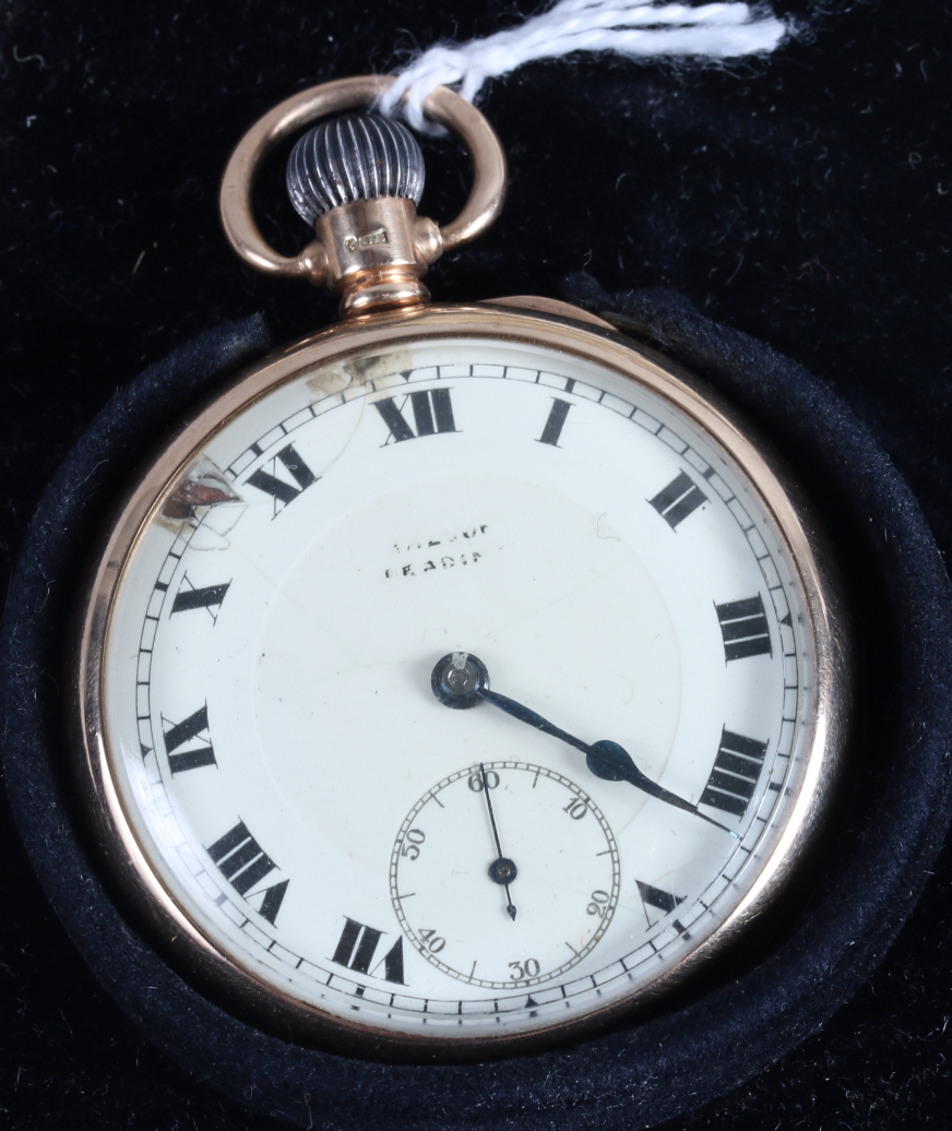 A 9ct gold cased open faced pocket watch with white enamel dial and Roman numerals - Bild 2 aus 5