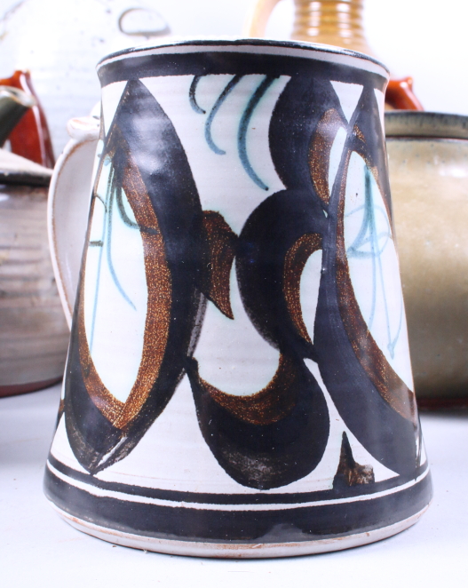 An Alan Caiger-Smith Aldermaston pottery tankard and other studio pottery - Image 2 of 3
