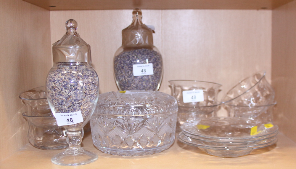 Eight Georgian design clear glass finger bowls and other glass