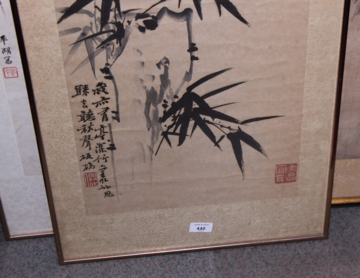 A Chinese ink drawing of bamboo, 25" x 13 1/2", and a companion study, 36" x 14 3/4", in strip - Bild 8 aus 8