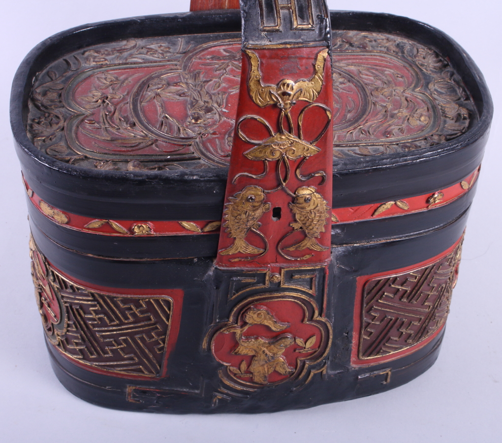 A Chinese lacquered wedding basket with applied figure and floral decoration, 12 1/2" long - Image 6 of 6