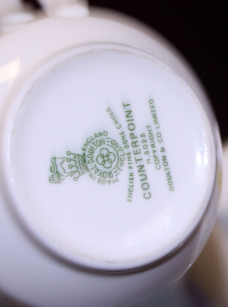 A Royal Doulton "Counterpoint" pattern part teaset, together with other porcelain - Image 6 of 6