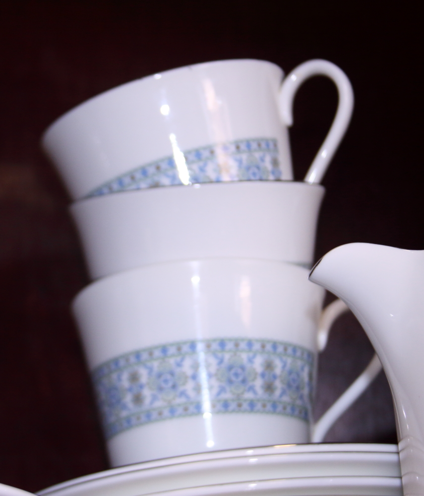 A Royal Doulton "Counterpoint" pattern part teaset, together with other porcelain - Image 5 of 6