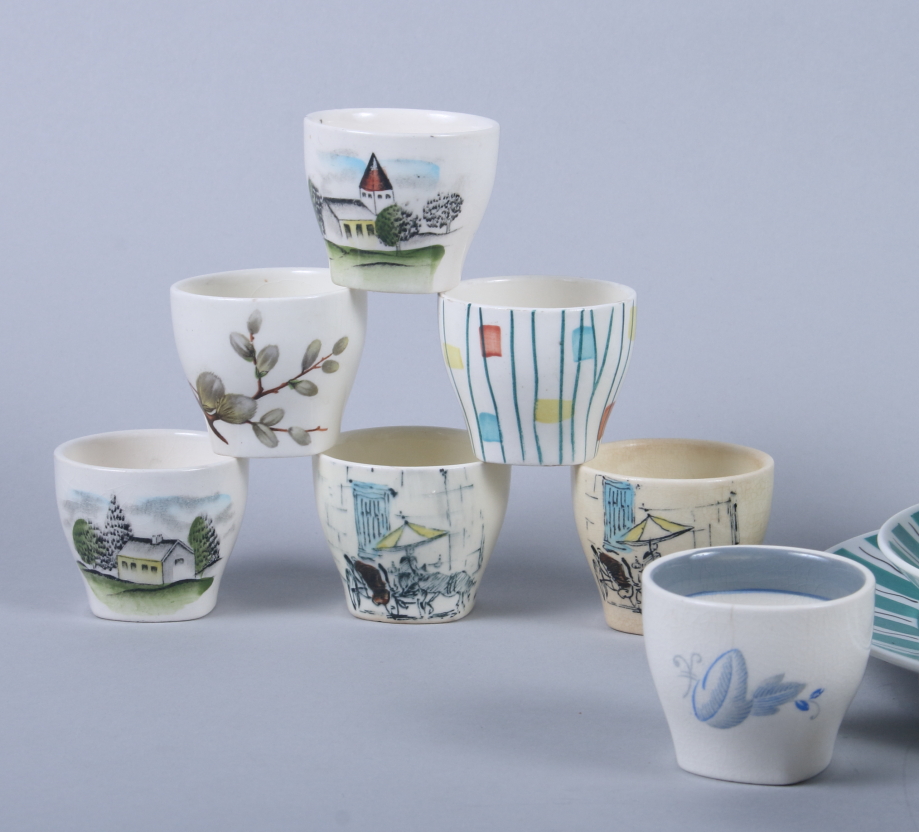 Sixteen Midwinter egg cups, including "Riviera", "Ming Tree" and various other patterns, together - Image 2 of 11