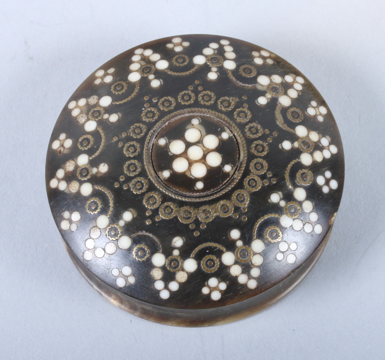 An early 19th century horn patch box, inset with ivory and brass decoration, 2" dia, a Chinese brass - Image 6 of 11