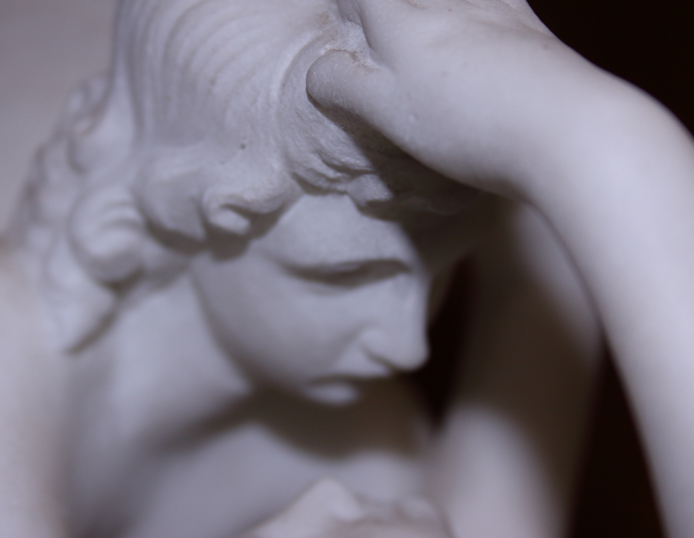 A carved marble figure group of Cupid and Psyche after Canova, 18" high (one wing restored) - Image 9 of 9