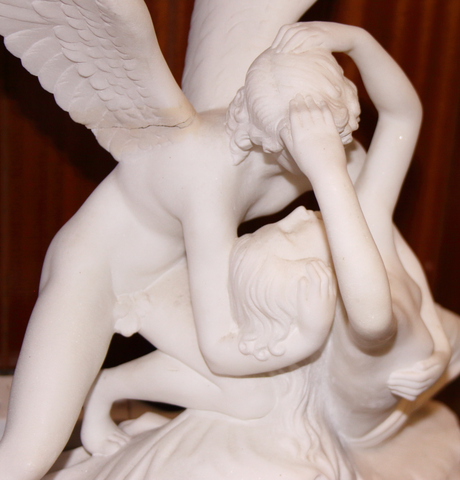 A carved marble figure group of Cupid and Psyche after Canova, 18" high (one wing restored) - Image 2 of 9