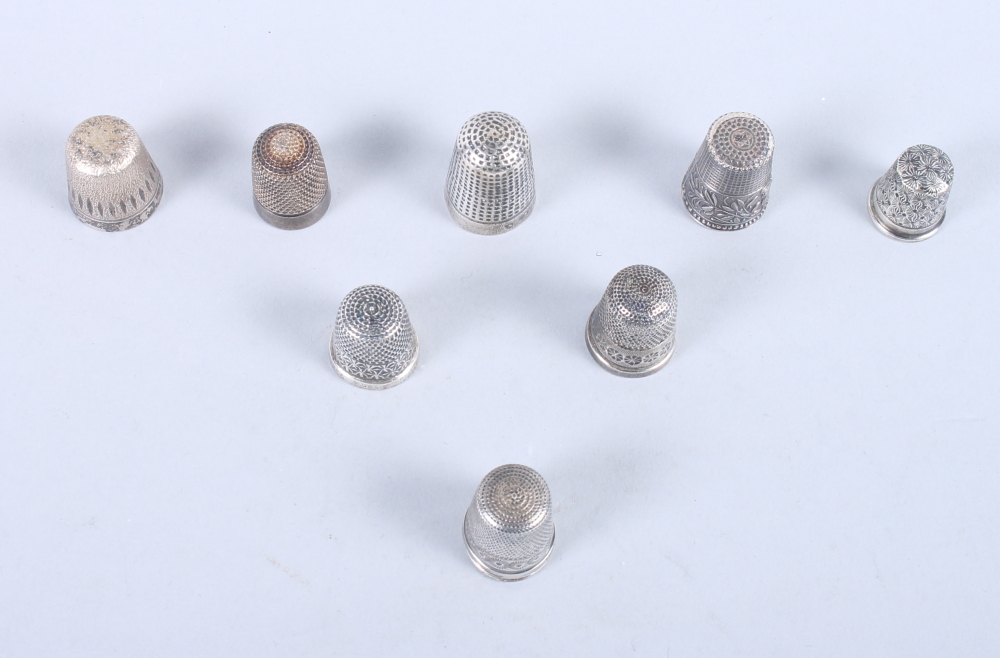 Eight silver thimbles, including one by Charles Horner - Image 2 of 3
