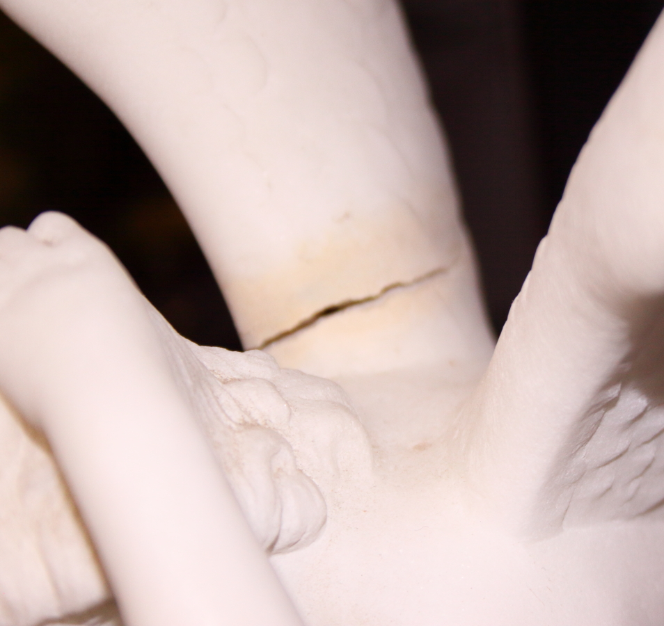A carved marble figure group of Cupid and Psyche after Canova, 18" high (one wing restored) - Image 3 of 9