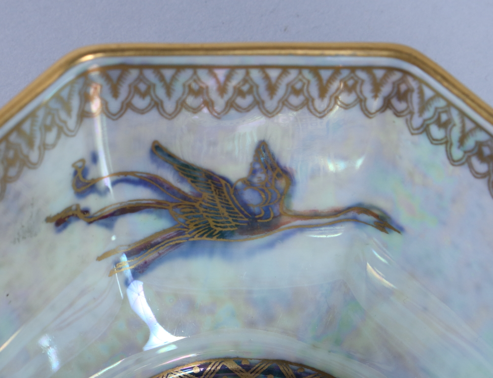 A Wedgwood octagonal lustre porcelain bowl, decorated birds and dragons, with Greek key border, gilt - Image 4 of 5