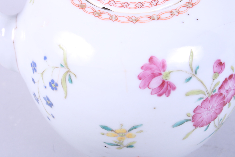 A 19th century Chinese porcelain teapot decorated floral sprays (hairline cracks), a 19th century - Image 8 of 16