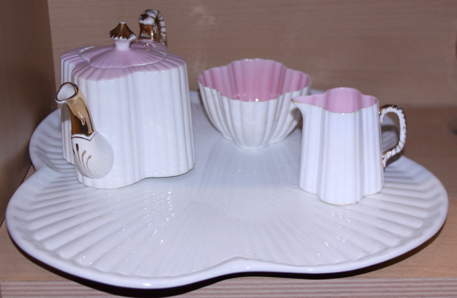 A bachelor's early 20th century Grainger Worcester teaset including tray, tray width 15" wide