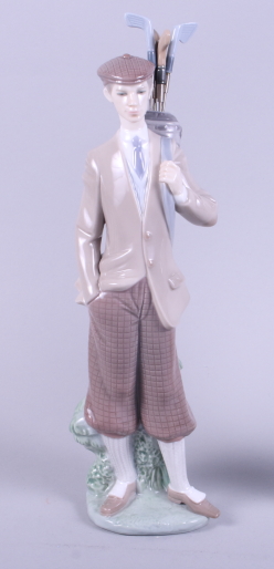 A matched pair of Lladro figures, golfers carrying clubs in bags over shoulder, each 12" high - Image 2 of 7