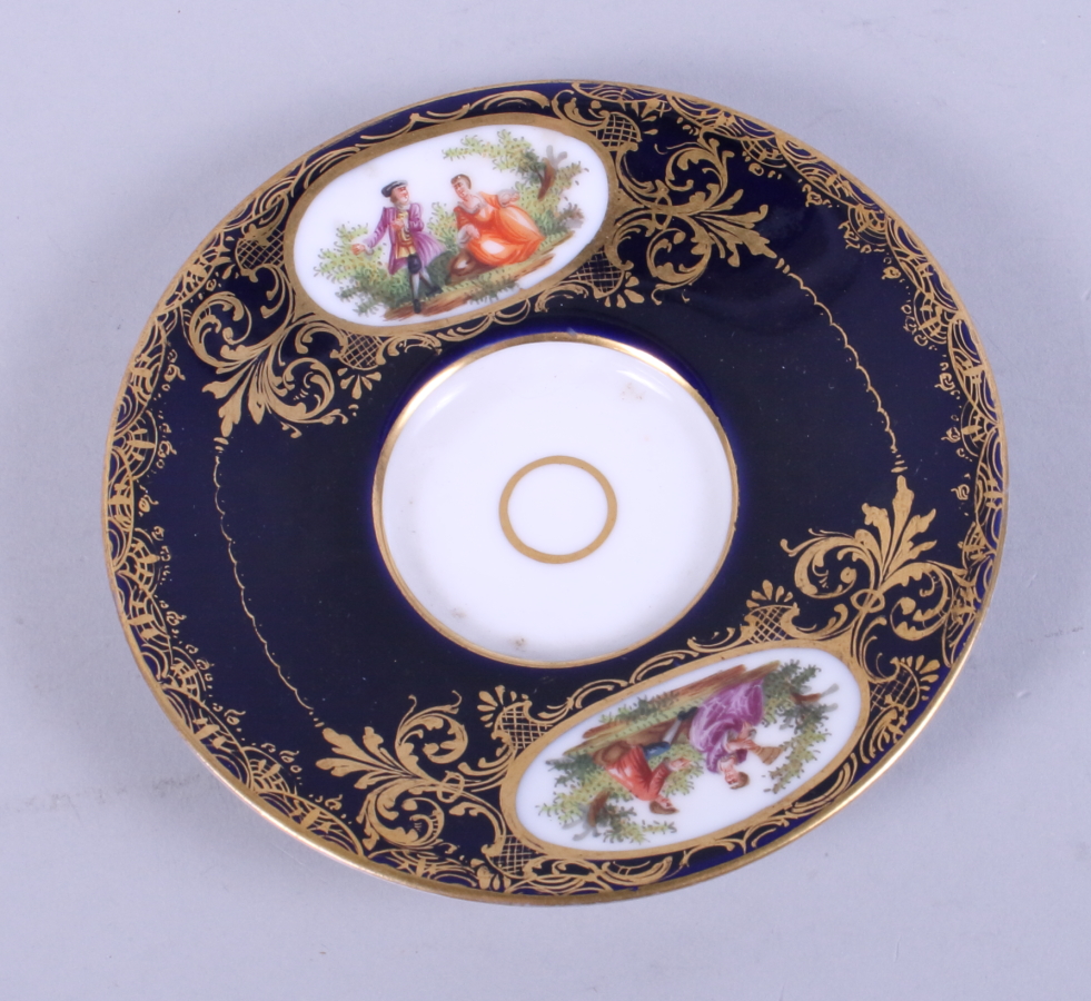 Two Vienna porcelain coffee cans and saucers decorated figures on a blue ground with gilt - Image 17 of 18