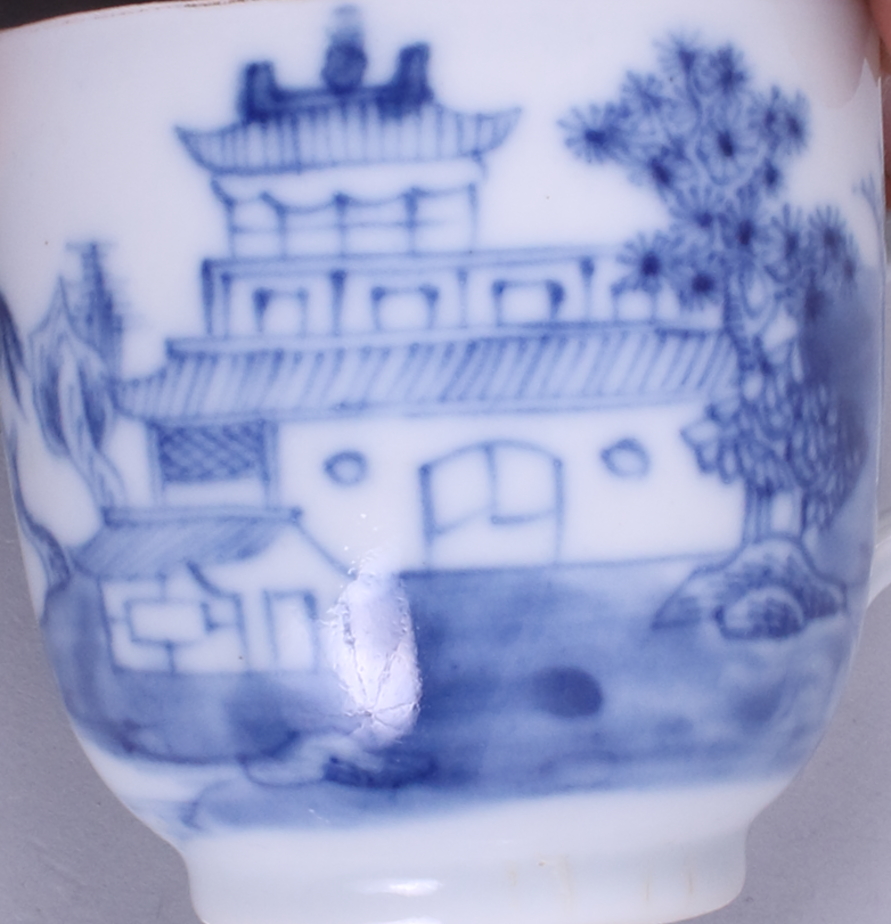 A 19th century Chinese porcelain teapot decorated floral sprays (hairline cracks), a 19th century - Image 13 of 16