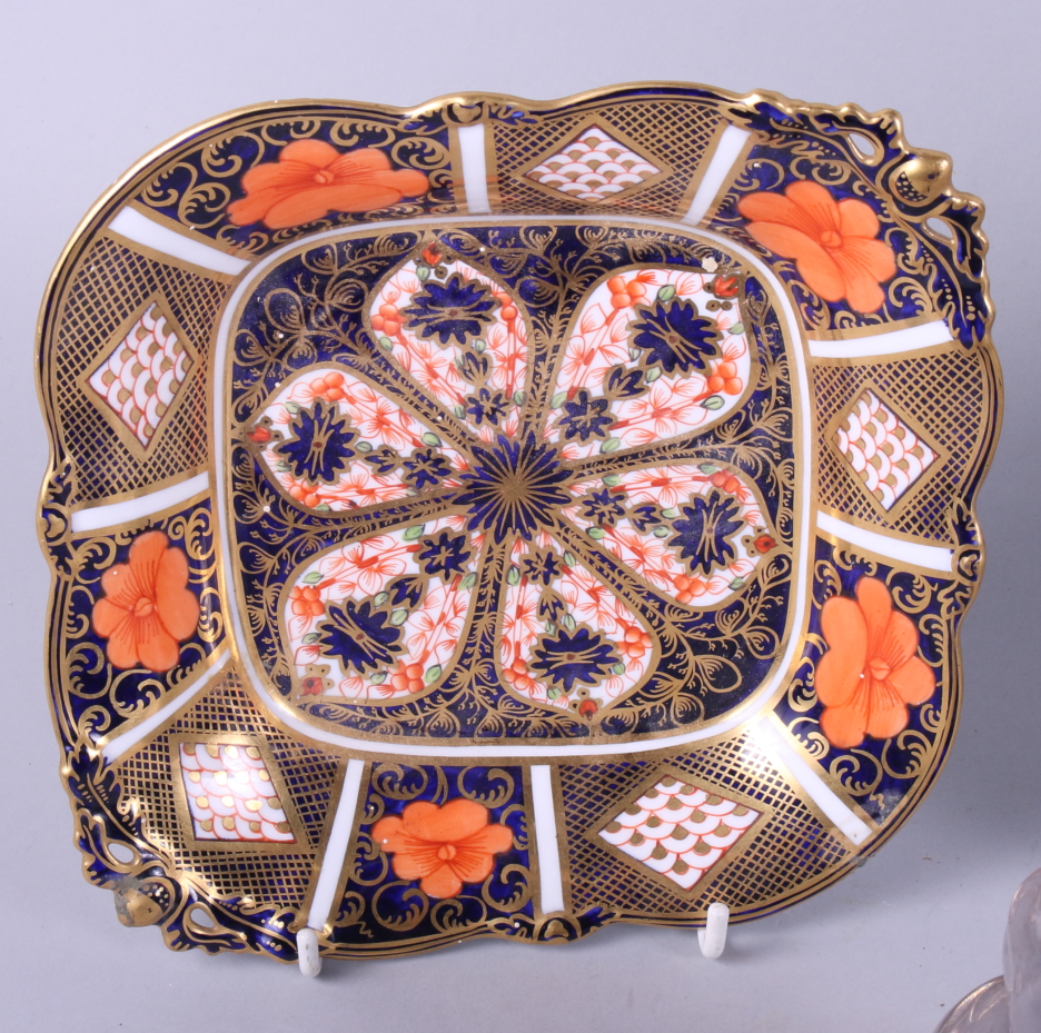 A Royal Crown Derby Imari porcelain dish, a Royal Copenhagen porcelain cat and other collectible - Image 2 of 8