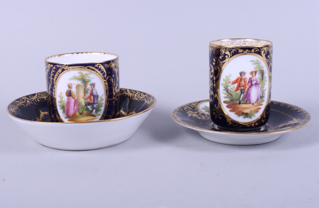 Two Vienna porcelain coffee cans and saucers decorated figures on a blue ground with gilt - Image 5 of 18