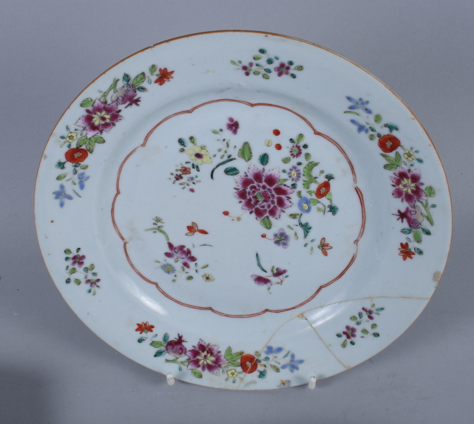 A pair of 19th century lobed dishes, with famille rose floral decoration, and four 19th century - Image 12 of 13