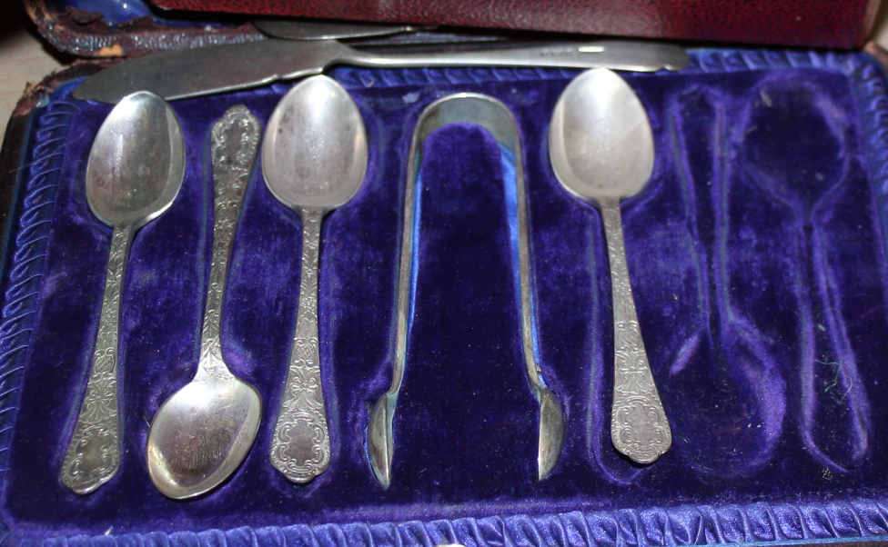 A set of six Georgian bright cut shell bowl teaspoons, in case, four engraved silver teaspoons and a - Image 2 of 2