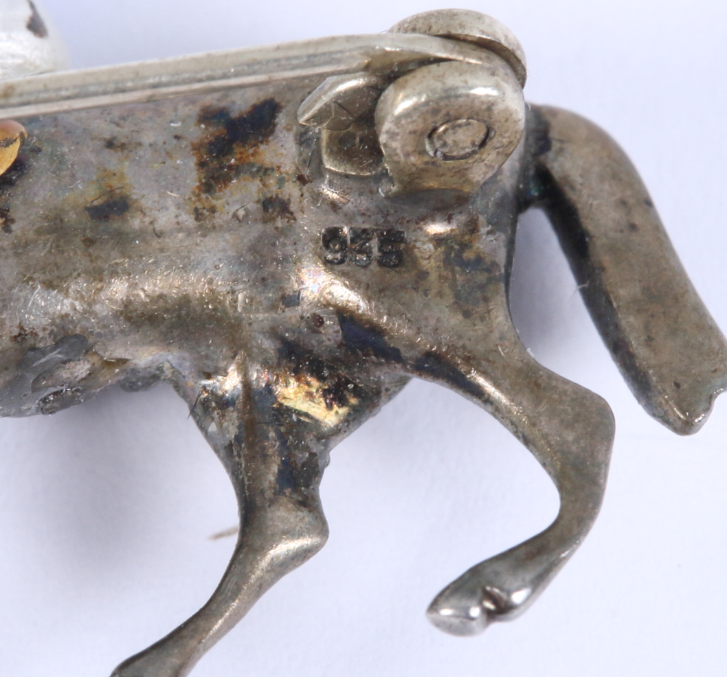 A silver enamel and brilliant set horse and jockey brooch - Image 5 of 6