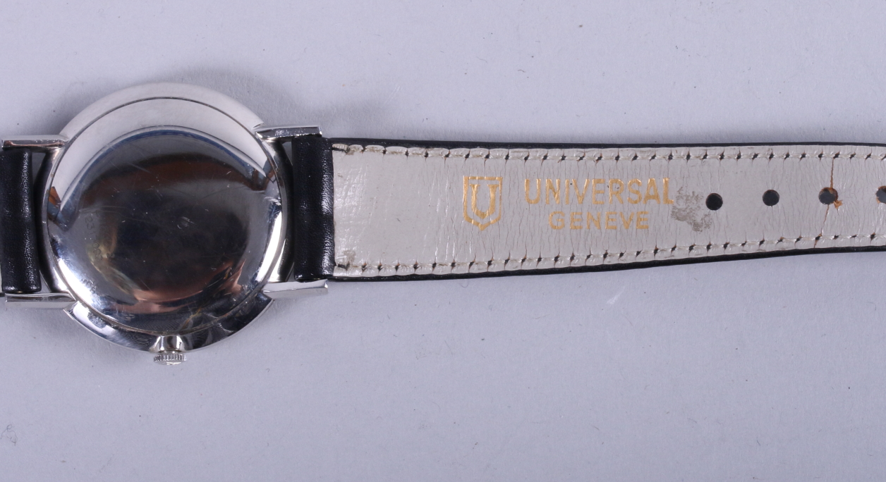 A stainless steel Universal Geneve wristwatch with champagne dial, baton numerals and date - Image 4 of 5