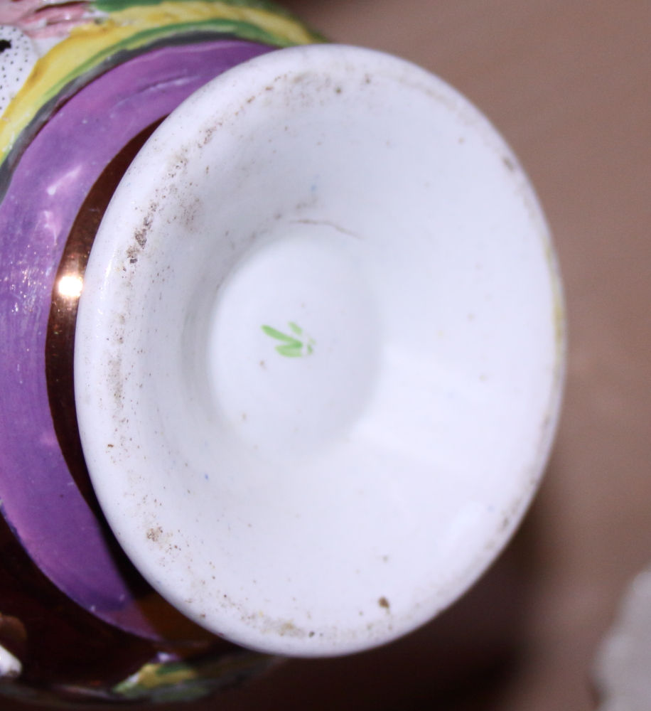 A New Hall porcelain bowl, a similar jug, three 19th century English porcelain plates with floral - Image 6 of 6