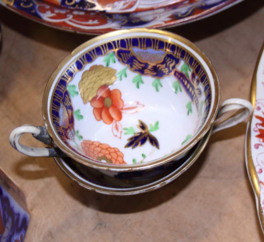 A Royal Crown Derby Imari pattern serving dish, assorted Derby and other Imari pattern tea and - Image 8 of 20