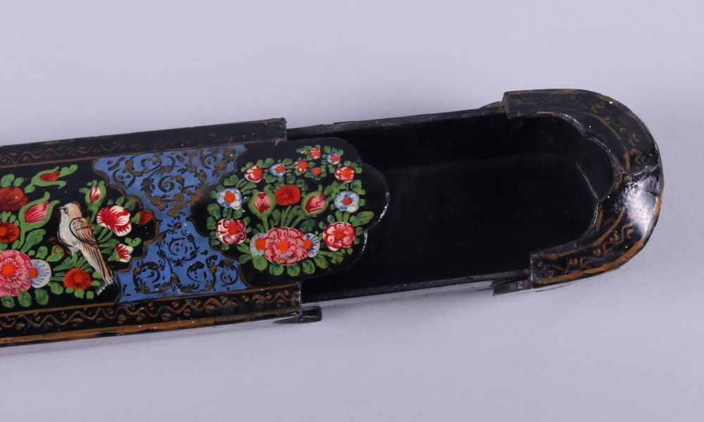 A late 19th century papier-mache Kashmir pen box, hand-painted with bird and floral decoration, 9 - Image 6 of 6