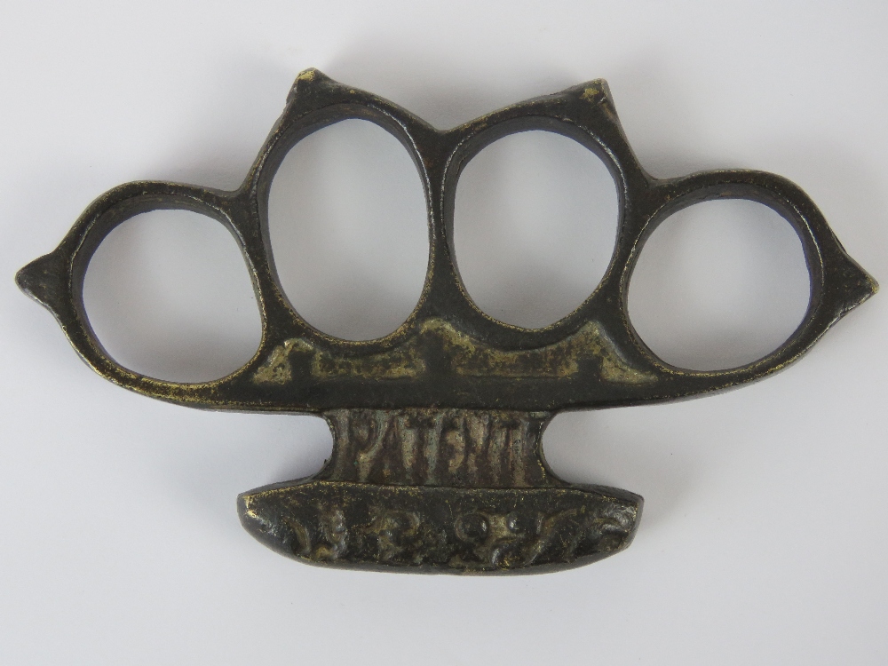 A single WWI French brass 'Boxer' knuckle duster. - Image 2 of 2