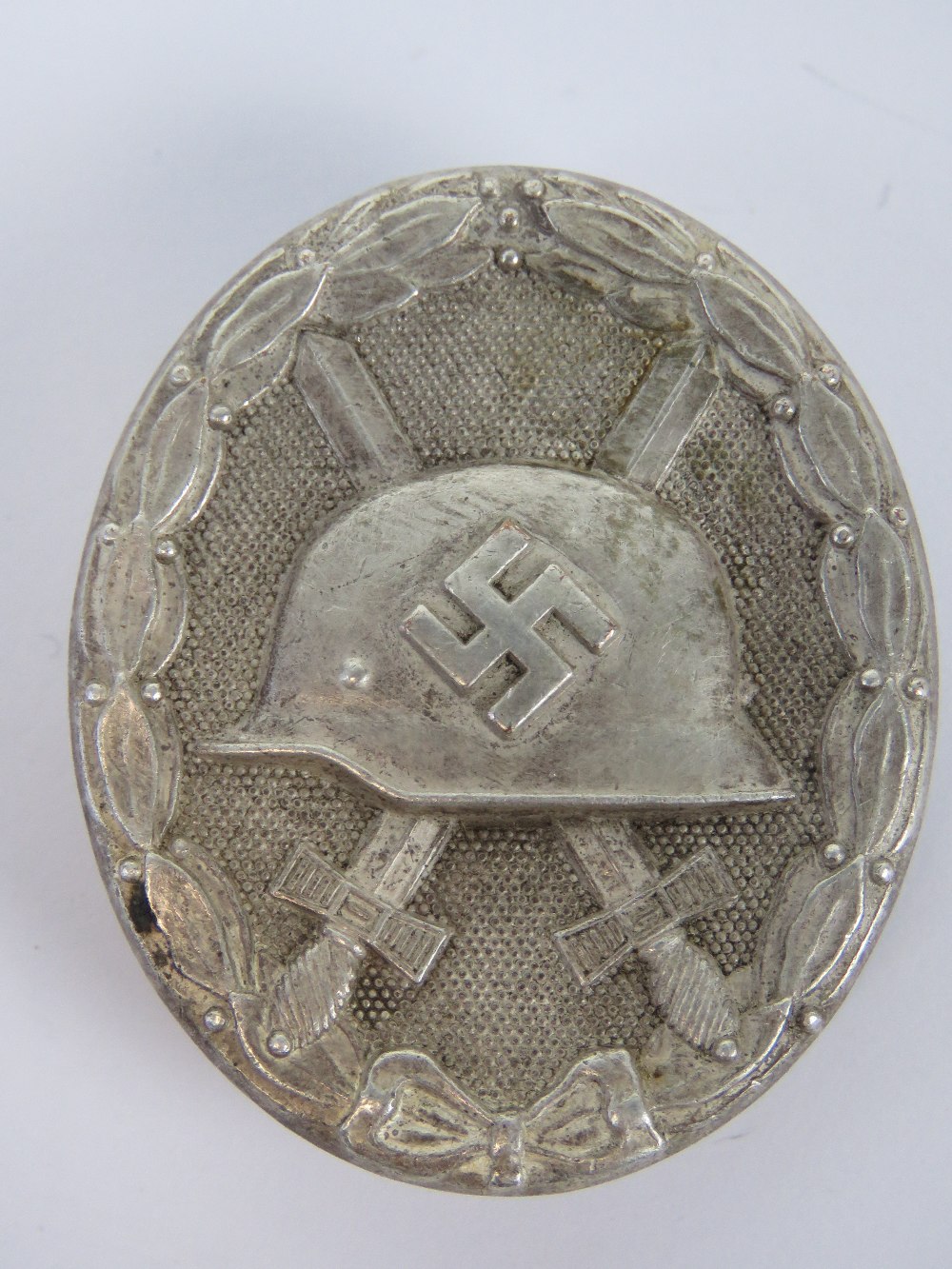 A WWII German 'Silver' Wound badge, stam