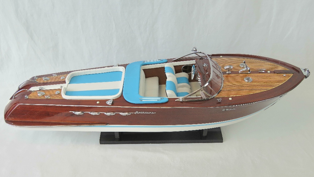 A finely detailed handmade contemporary 1/10th scale static model;