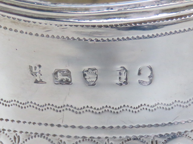 A Georgian HM silver jug, hallmarked London 1803, standing 9.5cm high, 3.2ozt. - Image 2 of 3