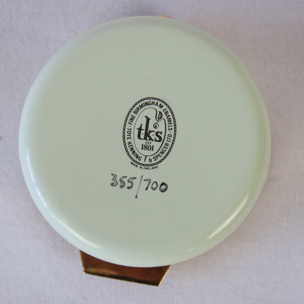 A circular enamelled box, the hinged lid - Image 4 of 4