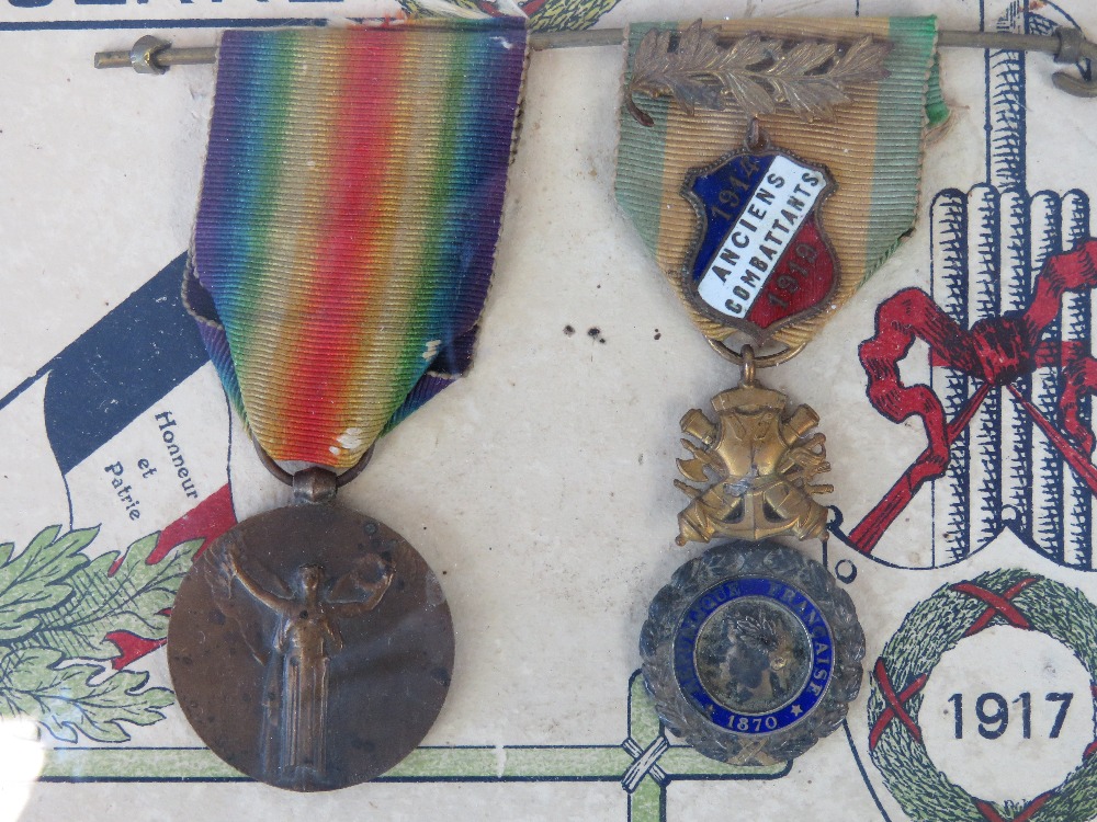 A French WWI medal group with memorial presentation card inscribed to Monsieur Courville Georges - Image 3 of 4