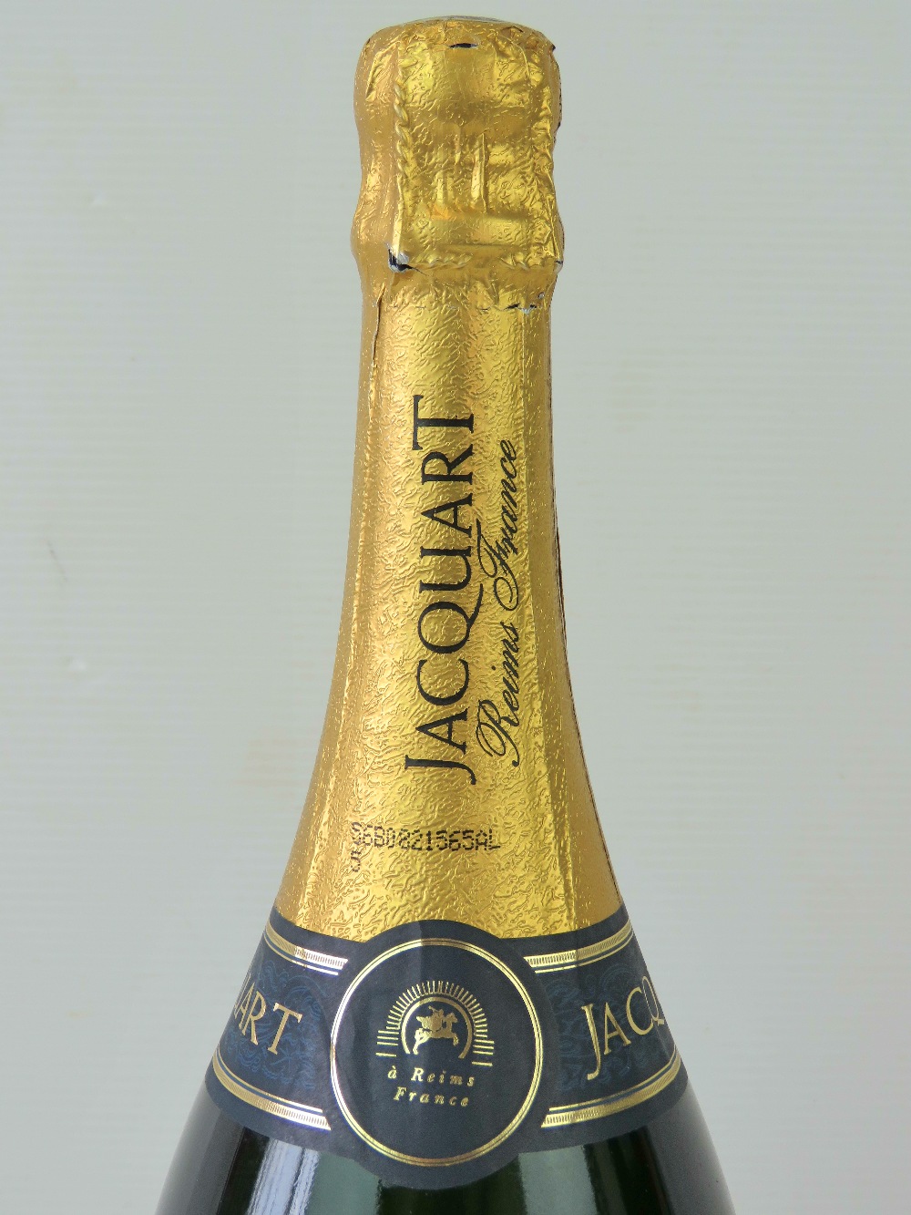 A rare commemorative Jacquart Reims (France) limited edition World Cup Magnum of champagne signed - Image 6 of 9